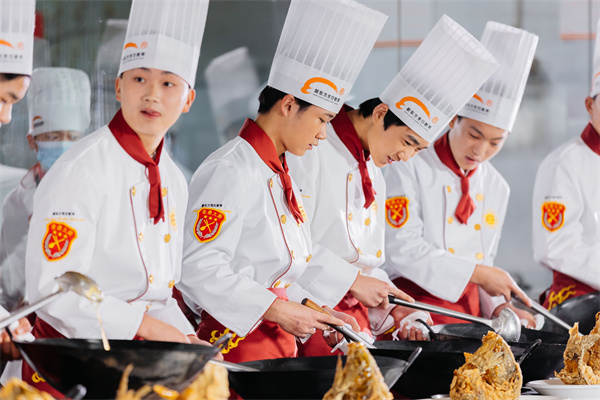 1723454191545944.jpg 金鼎大厨 (3)(1).jpg